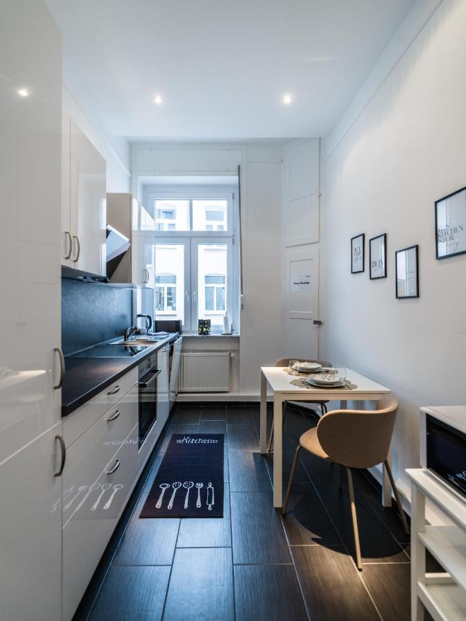 Hochwertige Altbauwohnung Im Modernen Stil In Wiesbaden - Kueche - Terrasse - Wlan - Zentral Exteriör bild
